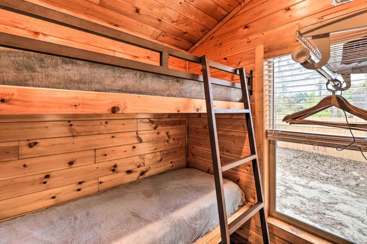 Beautiful New Bern Studio Cabin With Fire Pit! المظهر الخارجي الصورة