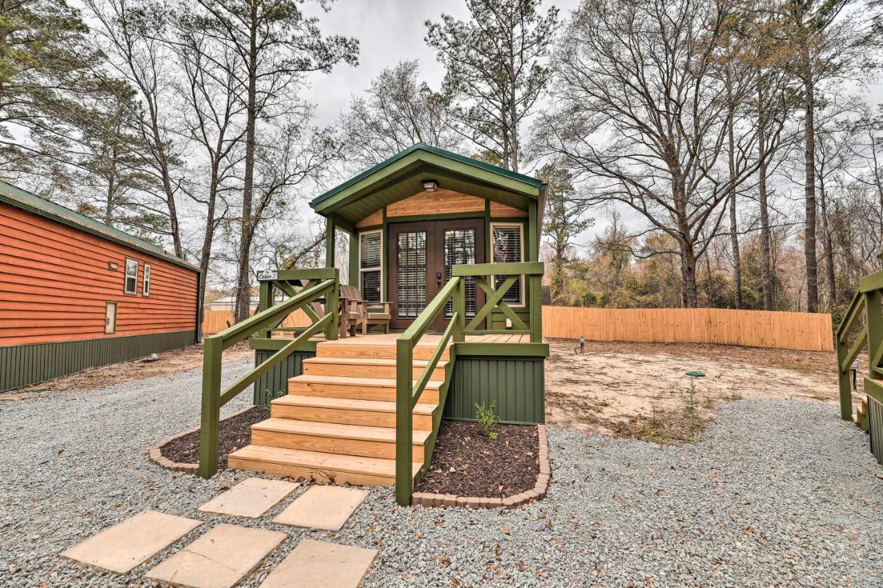 Beautiful New Bern Studio Cabin With Fire Pit! المظهر الخارجي الصورة